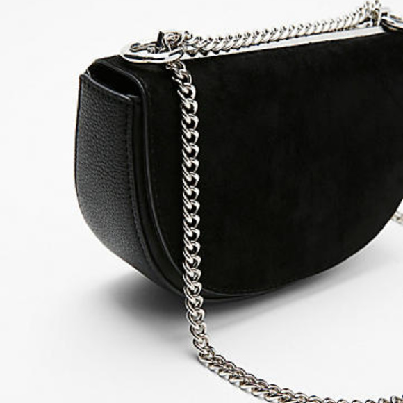Express Handbags - Express Chain Strap Crossbody Bag